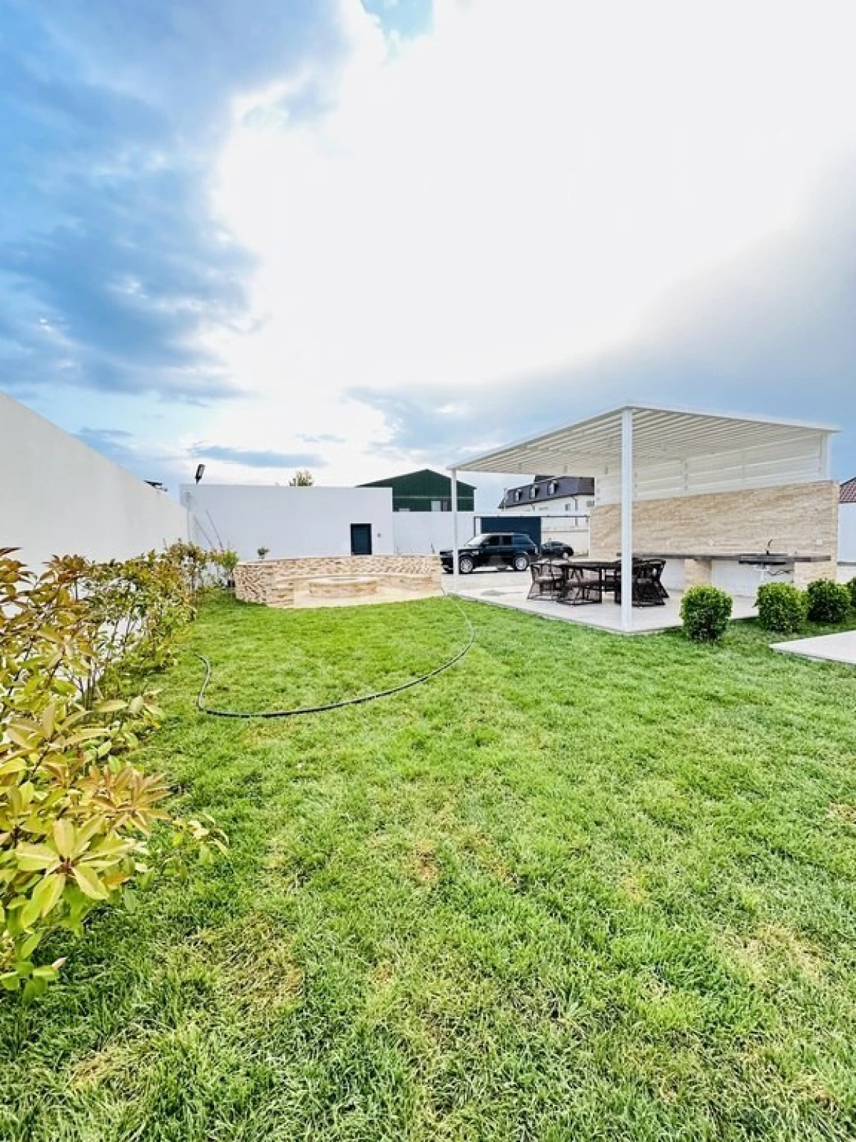 Kirayə verilir 4 otaqlı həyət evi 240 m²