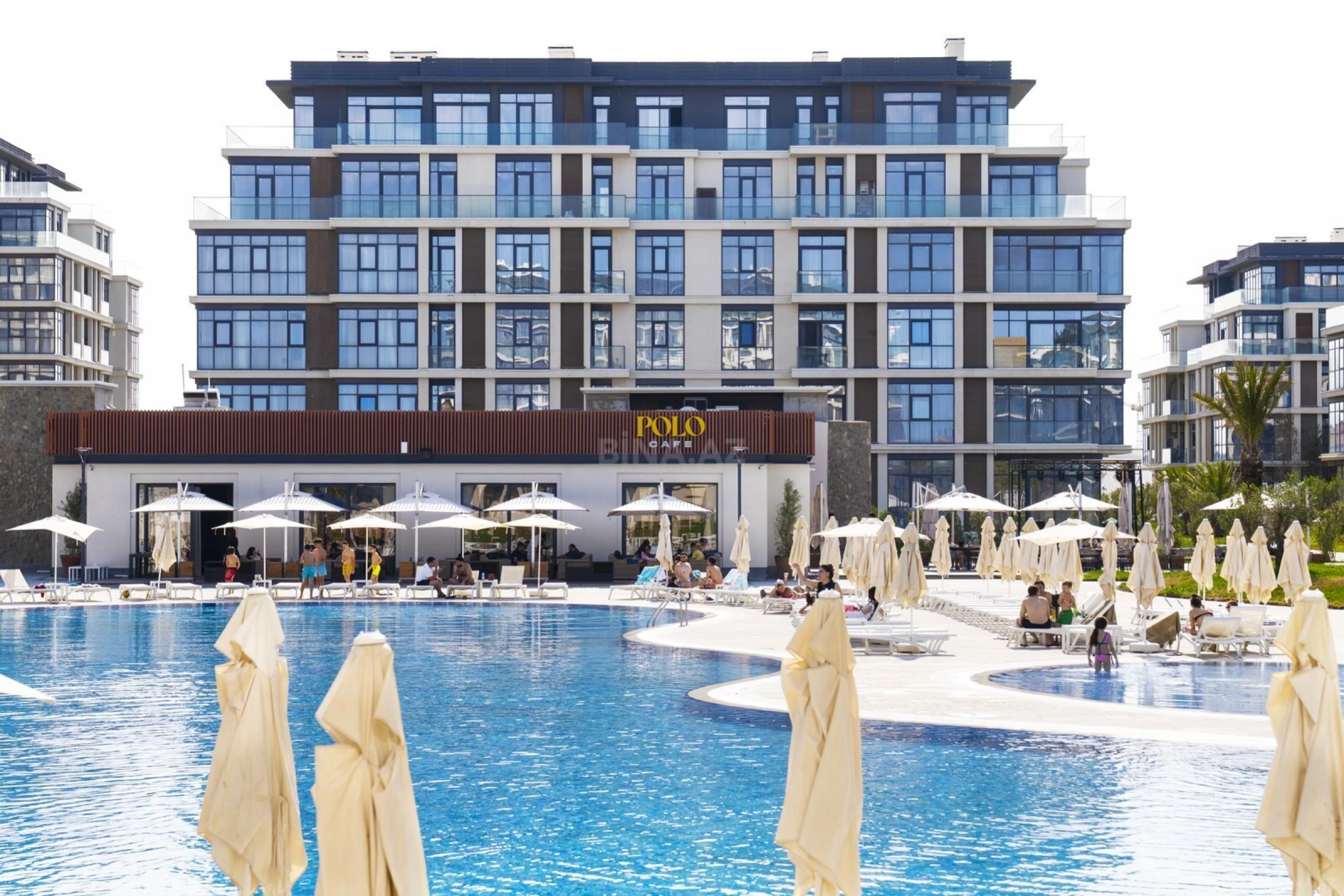 Satılır 3 otaqlı mənzil 146.2 m²