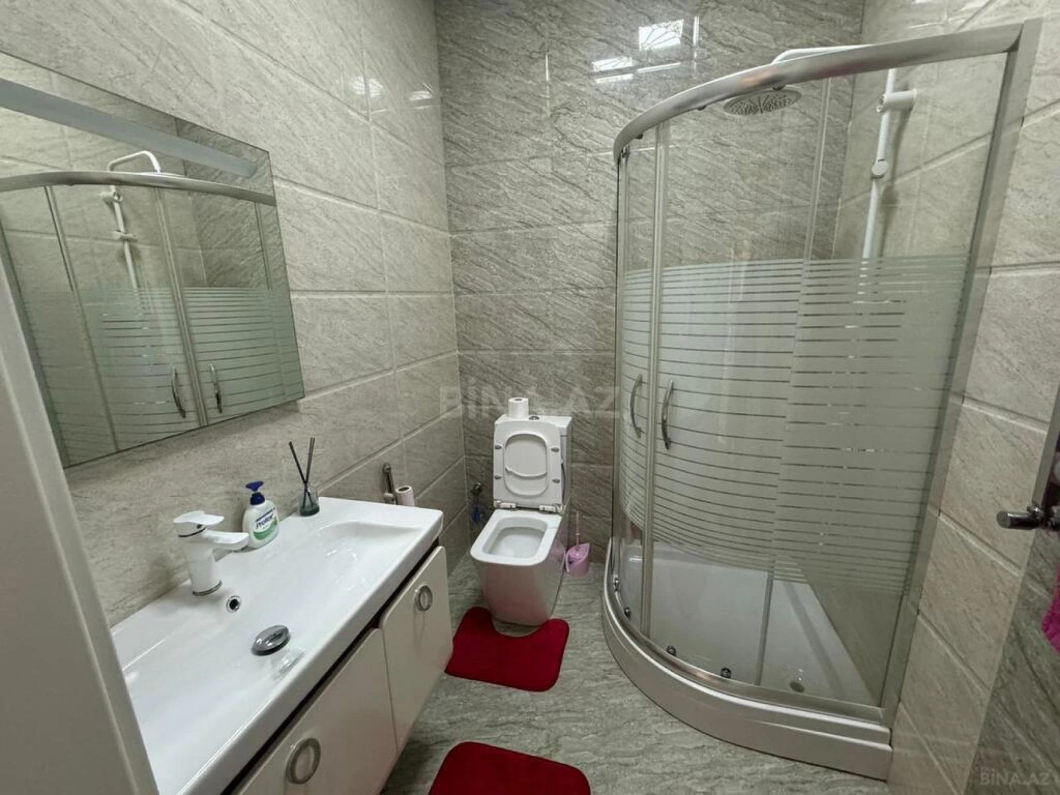 Satılır 7 otaqlı həyət evi 500 m²