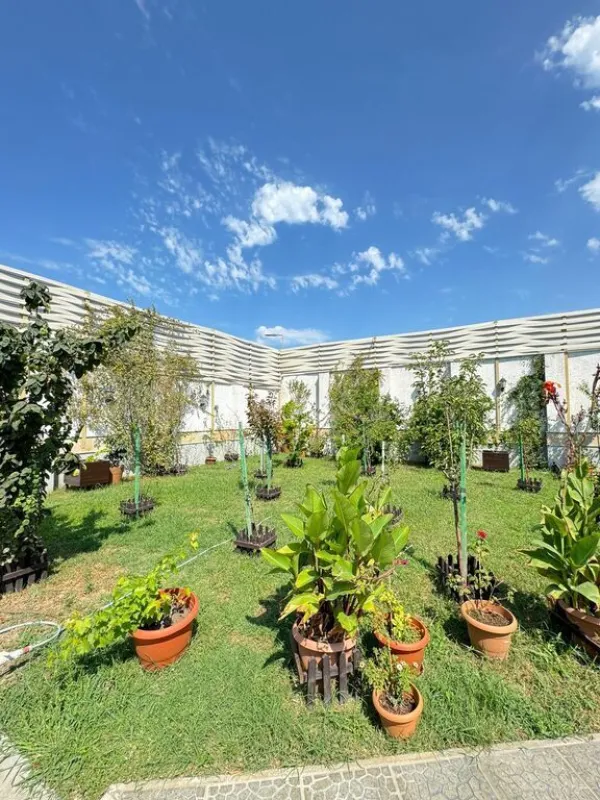 Satılır 7 otaqlı həyət evi 500 m²