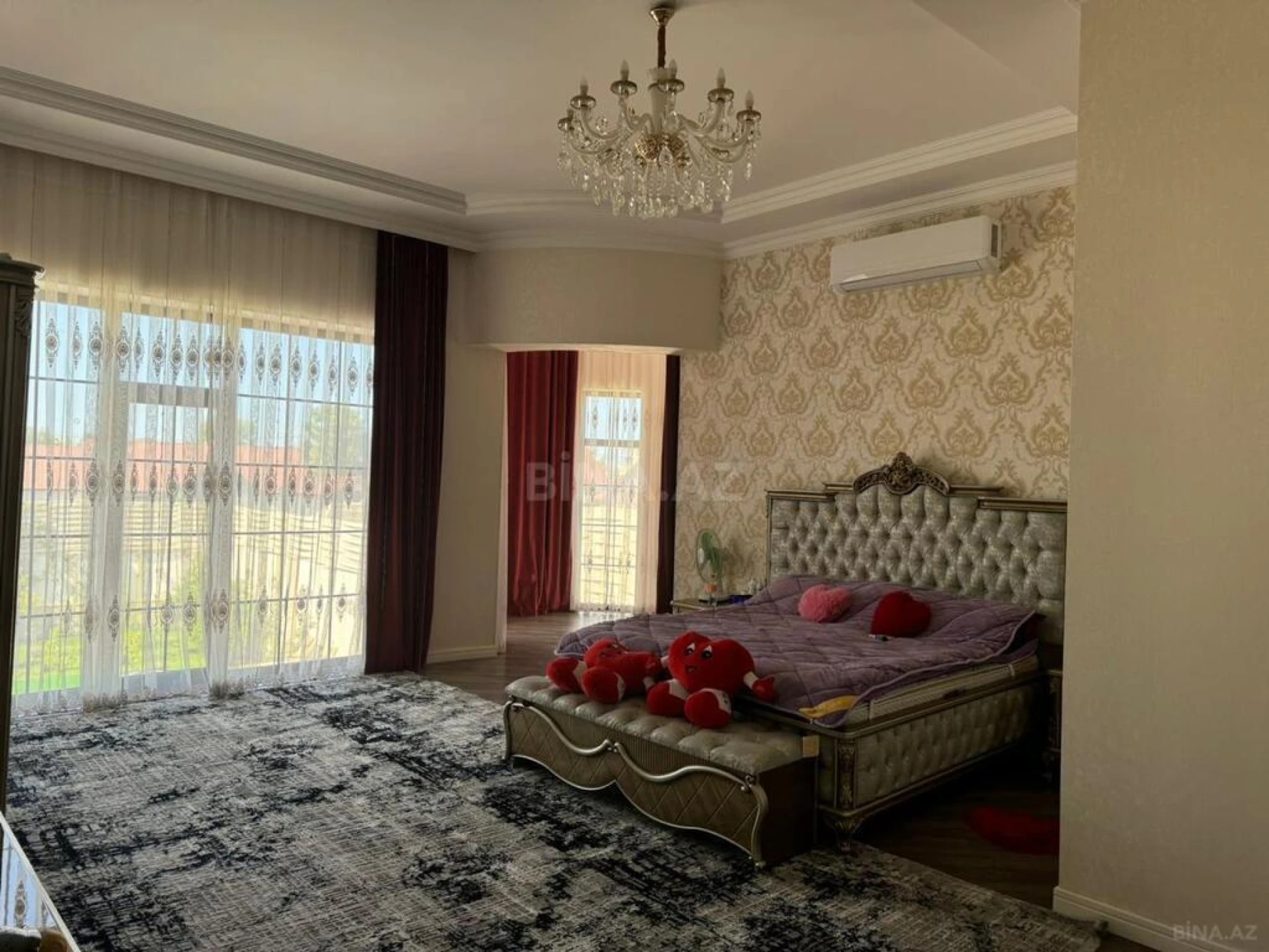 Satılır 7 otaqlı həyət evi 500 m²