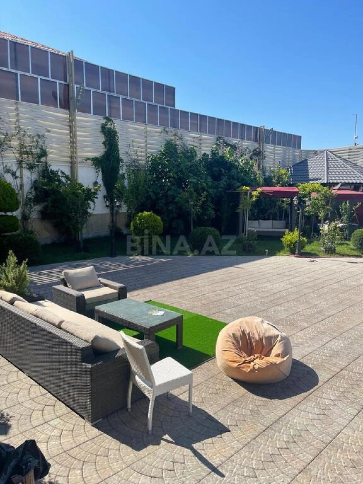 Satılır 7 otaqlı həyət evi 500 m²