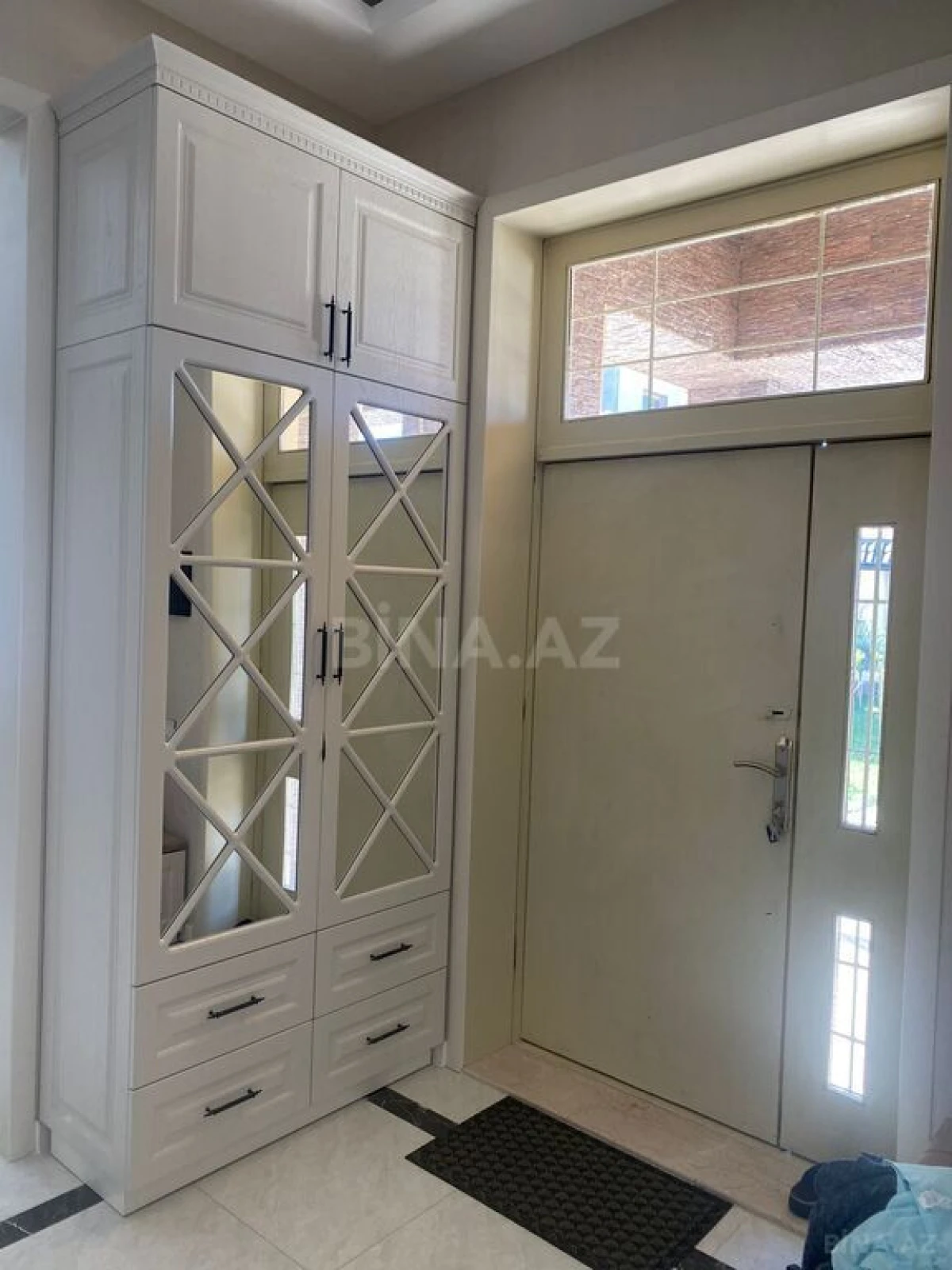 Kirayə verilir 5 otaqlı həyət evi 260 m²