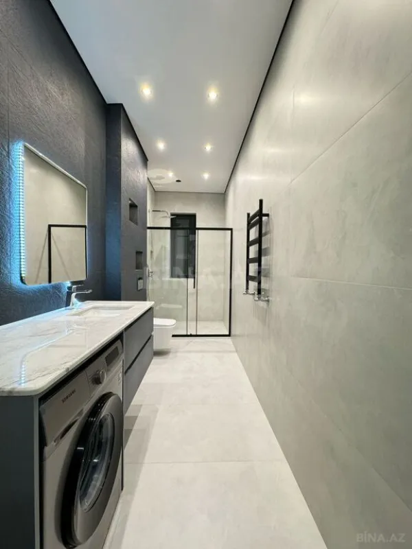 Satılır 6 otaqlı həyət evi 300 m²