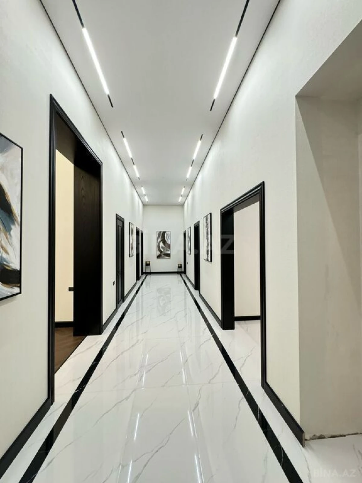 Satılır 6 otaqlı həyət evi 300 m²
