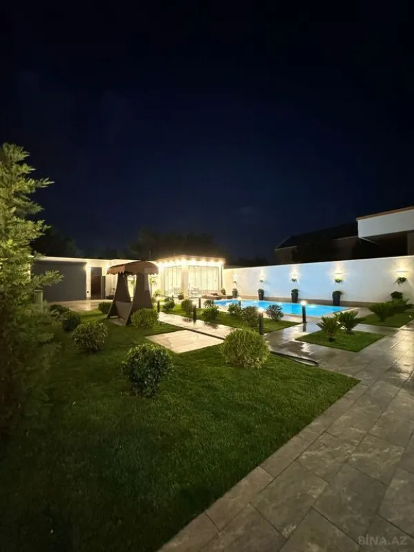Satılır 6 otaqlı həyət evi 300 m²
