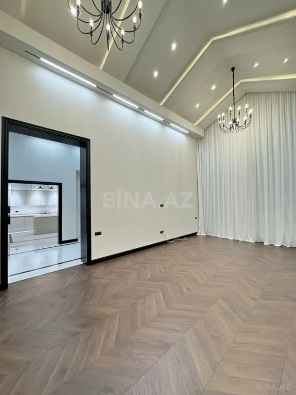 Satılır 6 otaqlı həyət evi 300 m²