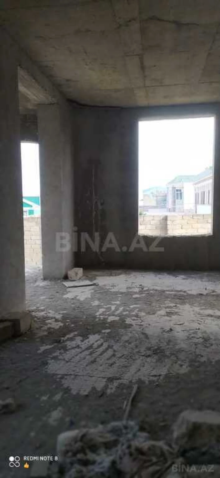 Satılır 6 otaqlı həyət evi 400 m²