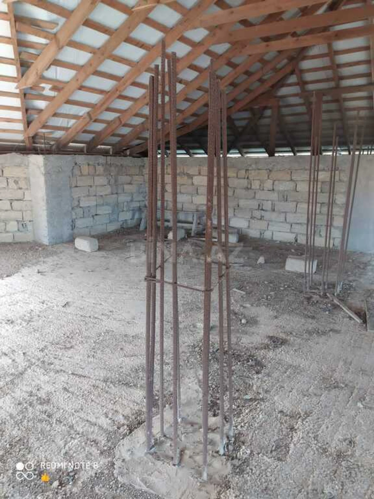 Satılır 6 otaqlı həyət evi 400 m²