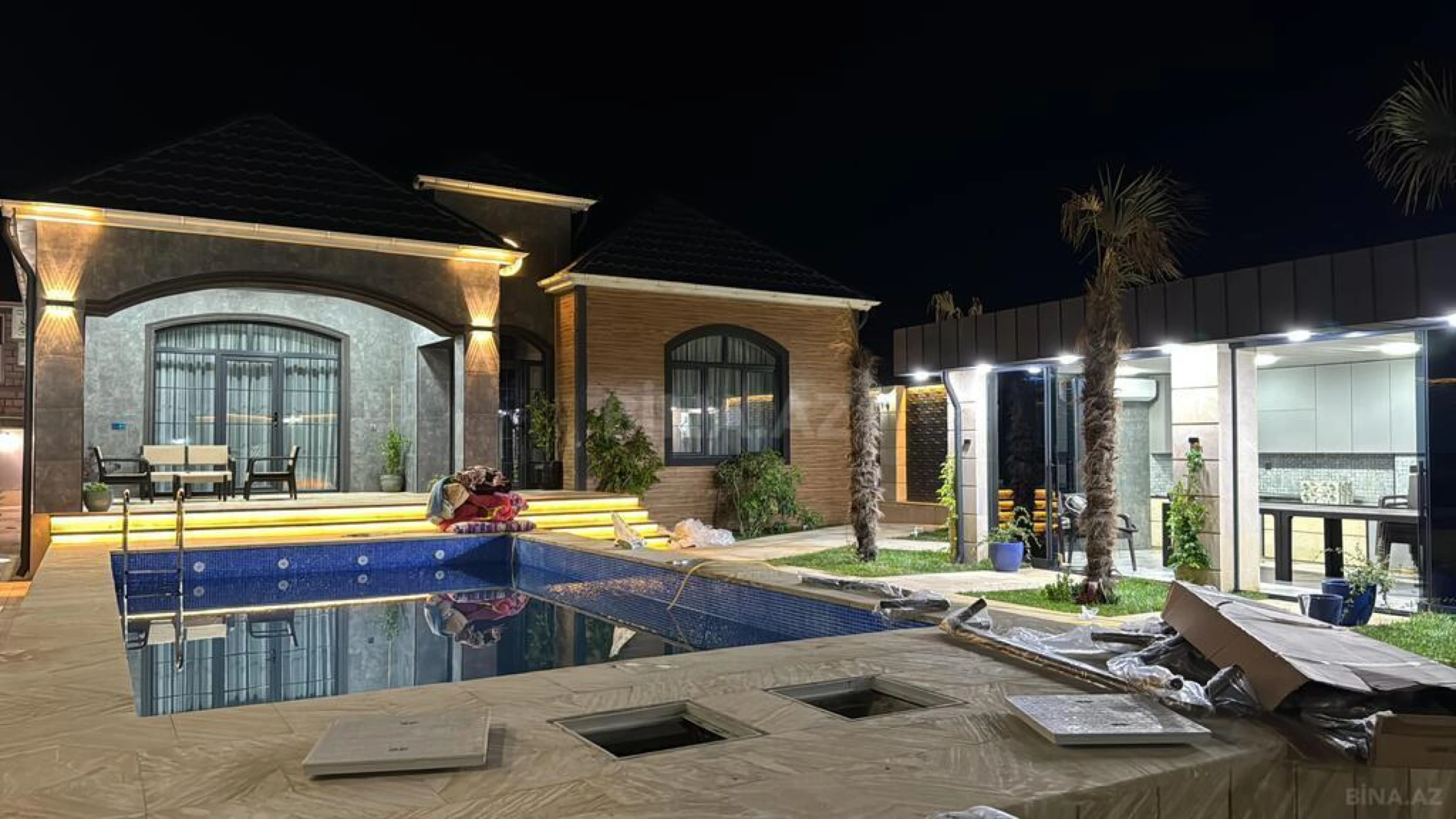 Satılır 5 otaqlı həyət evi 250 m²