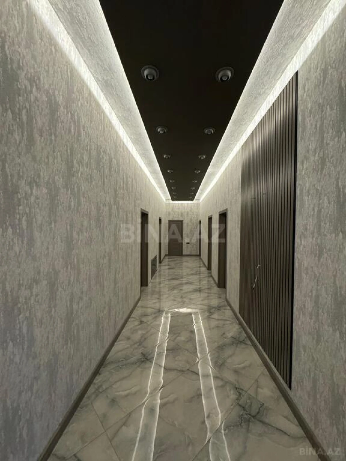 Satılır 5 otaqlı həyət evi 250 m²