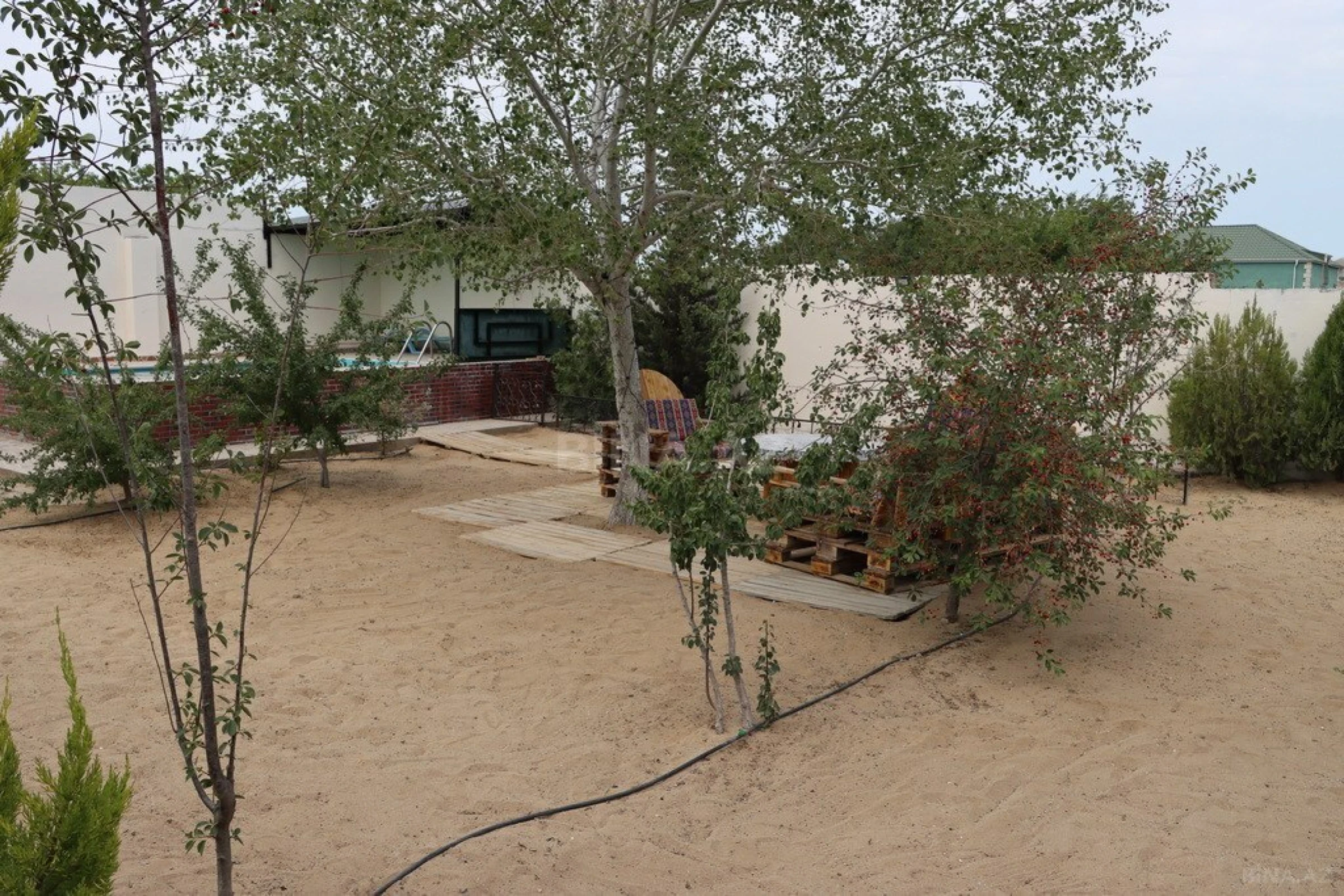 Kirayə verilir 3 otaqlı həyət evi 140 m²
