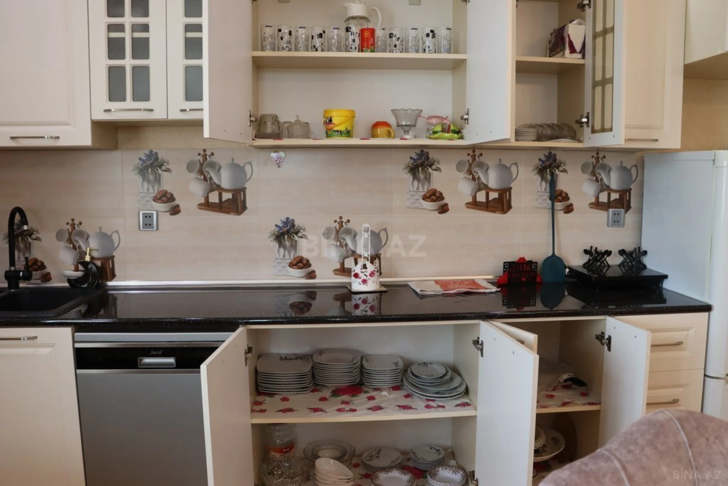 Kirayə verilir 3 otaqlı həyət evi 140 m²