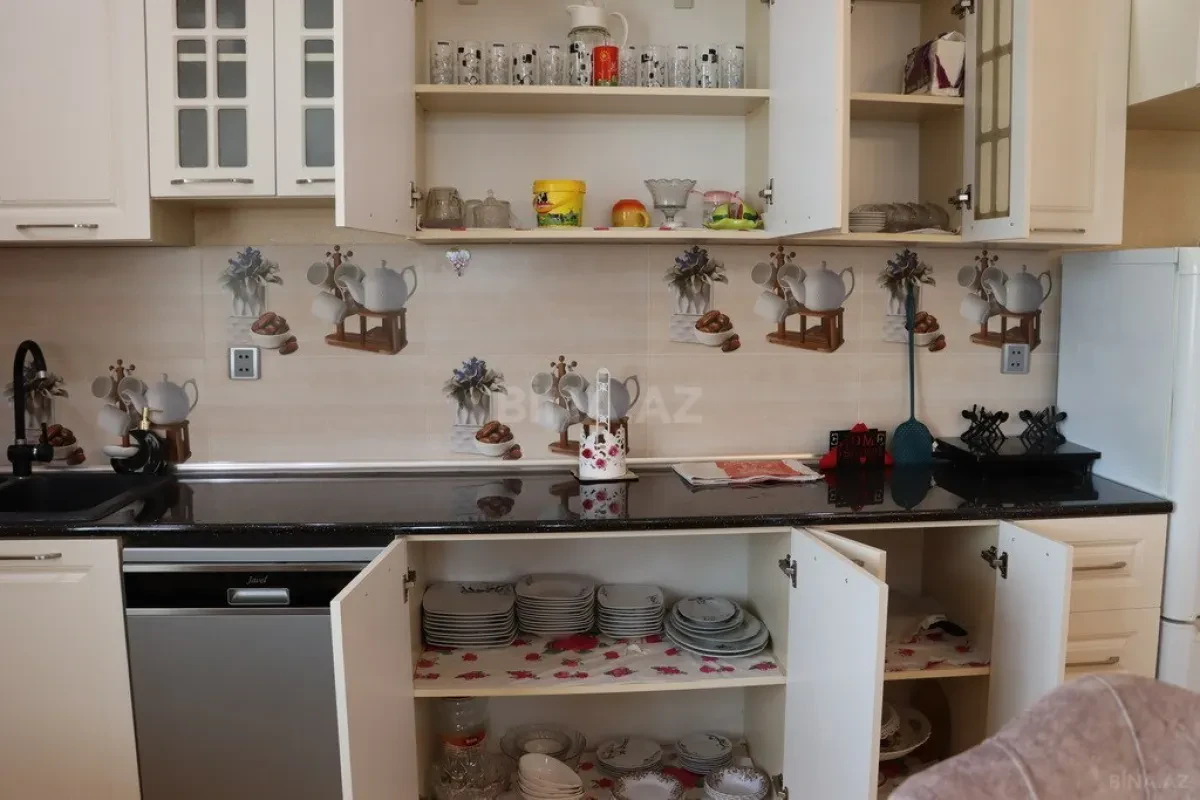 Kirayə verilir 3 otaqlı həyət evi 140 m²