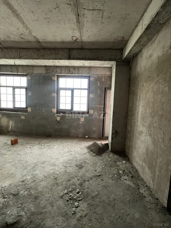 Satılır 2 otaqlı mənzil 91 m²