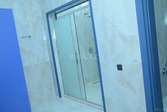 Kirayə verilir 7 otaqlı həyət evi 400 m²