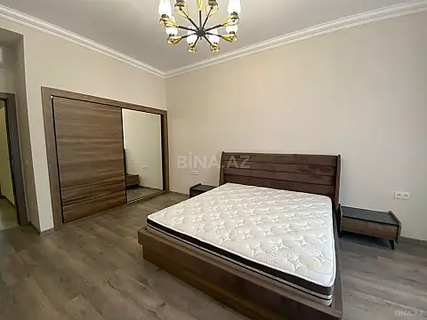 Kirayə verilir 4 otaqlı mənzil 198 m²