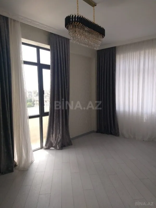 Satılır 2 otaqlı mənzil 85 m²