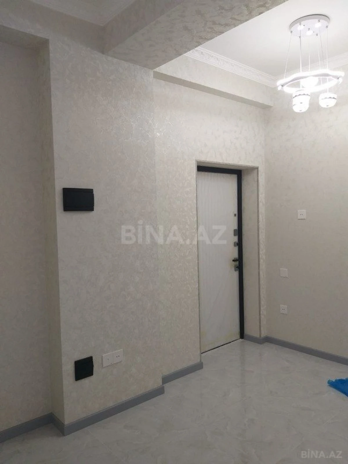 Satılır 2 otaqlı mənzil 85 m²