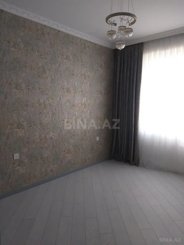 Satılır 2 otaqlı mənzil 85 m²