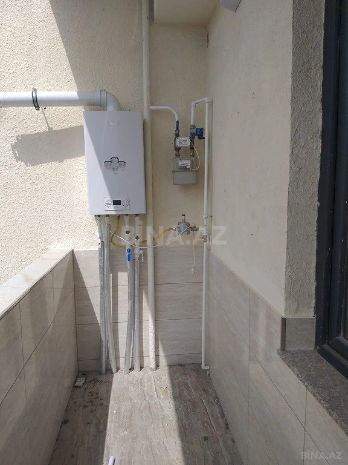 Satılır 2 otaqlı mənzil 85 m²