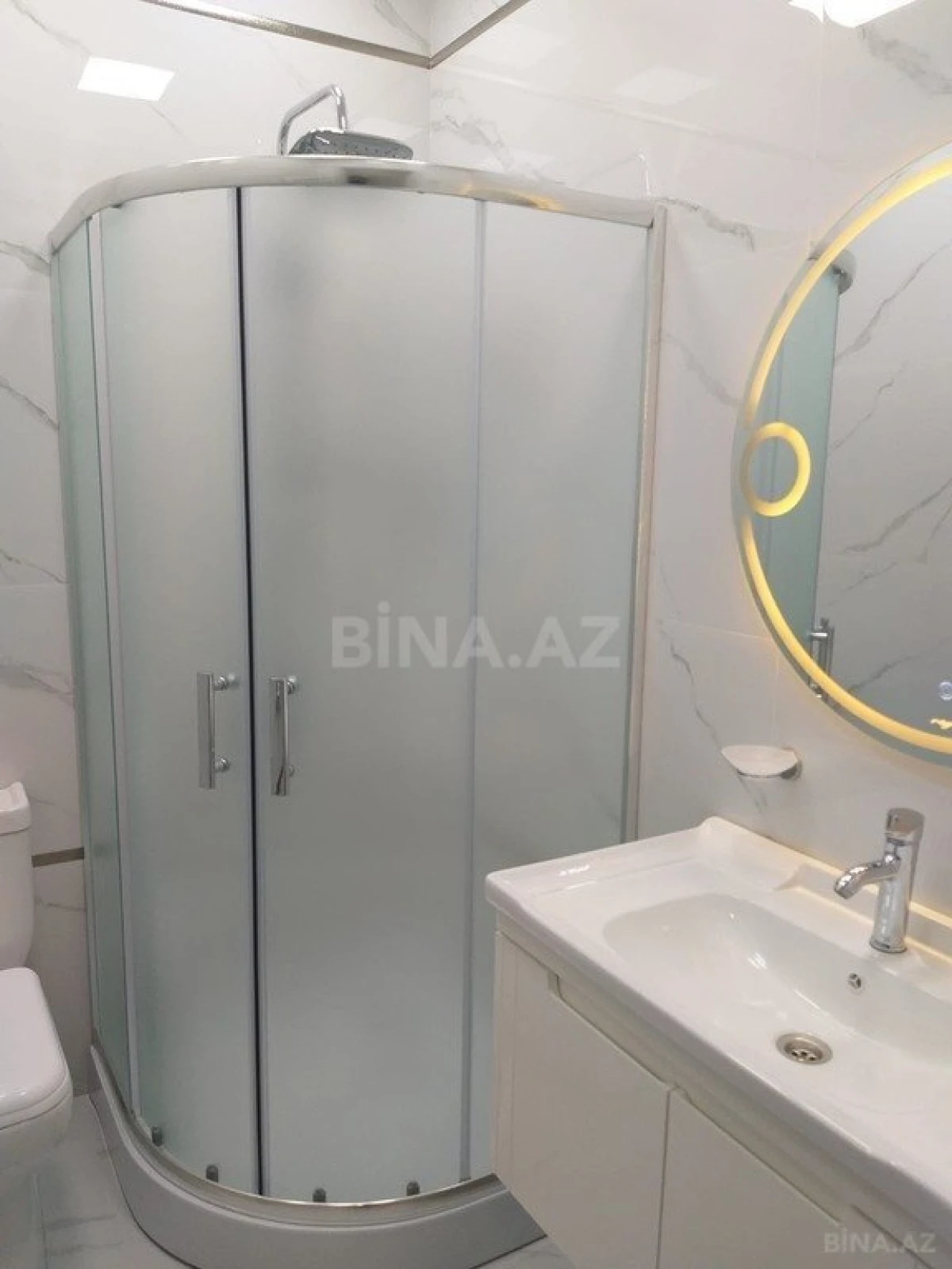 Satılır 2 otaqlı mənzil 85 m²