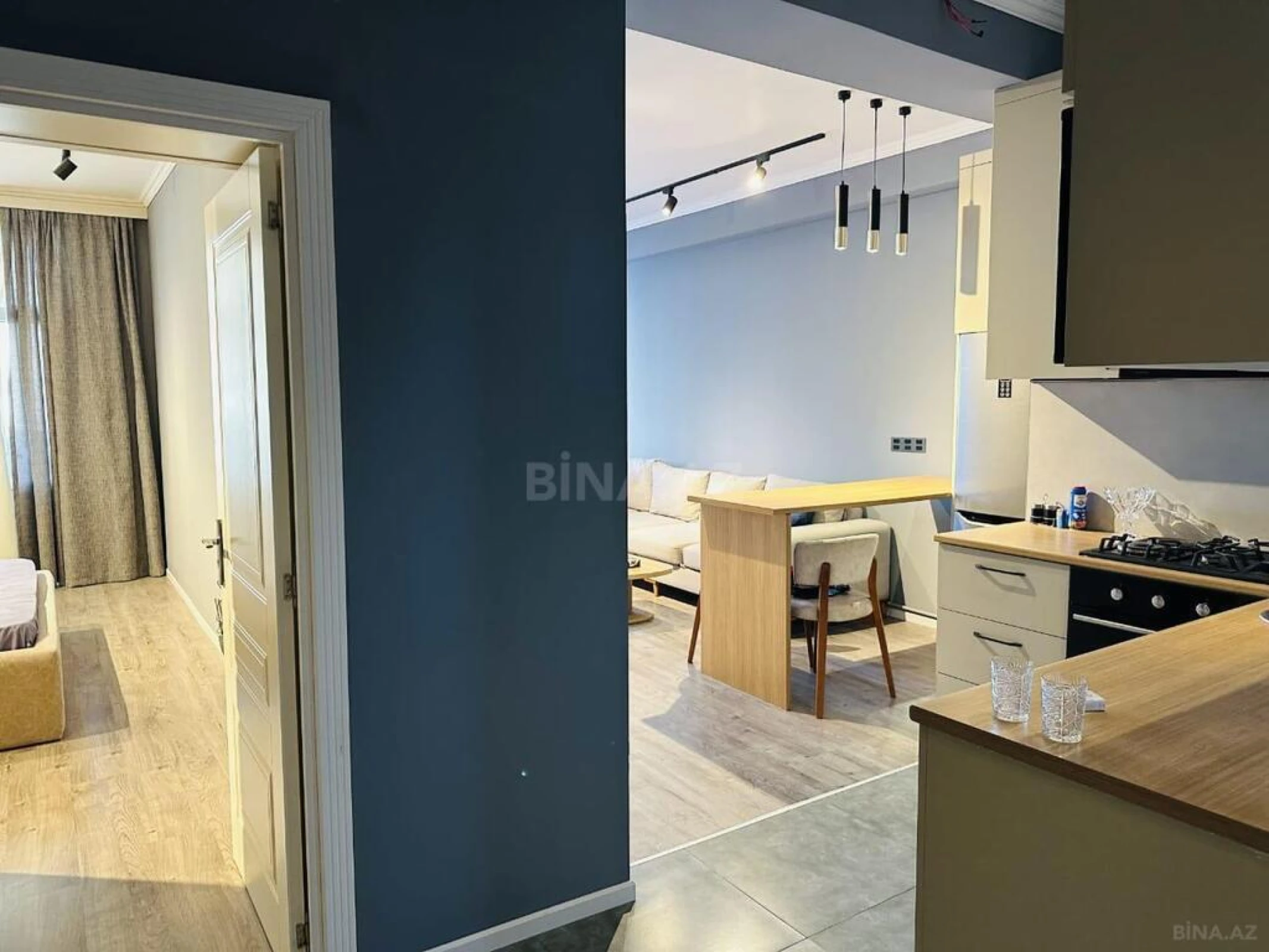 Kirayə verilir 2 otaqlı mənzil 70 m²