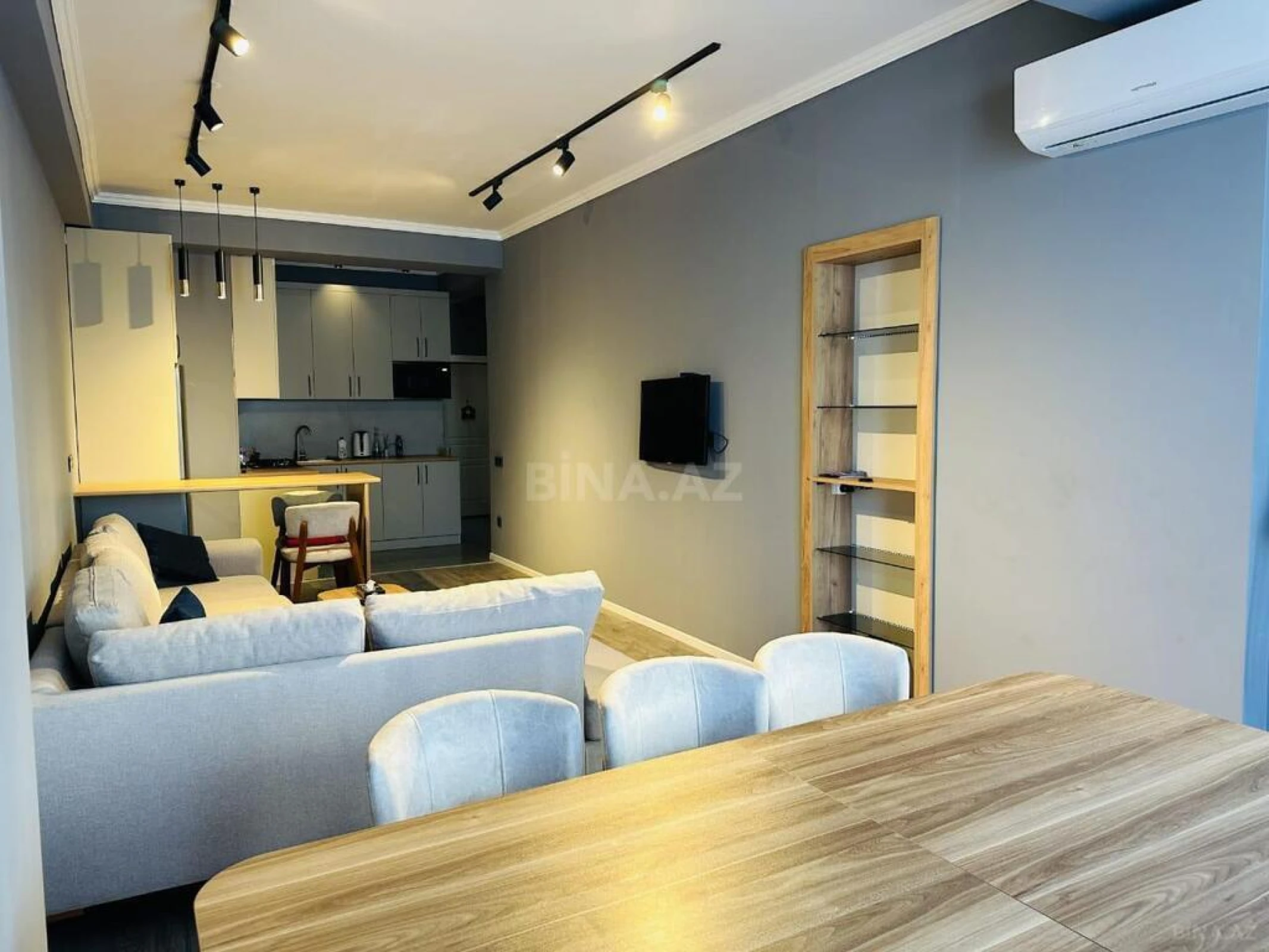Kirayə verilir 2 otaqlı mənzil 70 m²