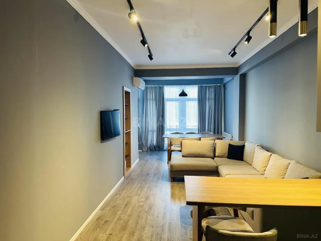 Kirayə verilir 2 otaqlı mənzil 70 m²