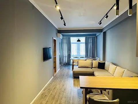 Kirayə verilir 2 otaqlı mənzil 70 m²