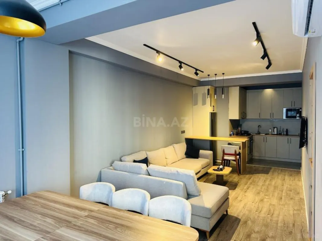 Kirayə verilir 2 otaqlı mənzil 70 m²