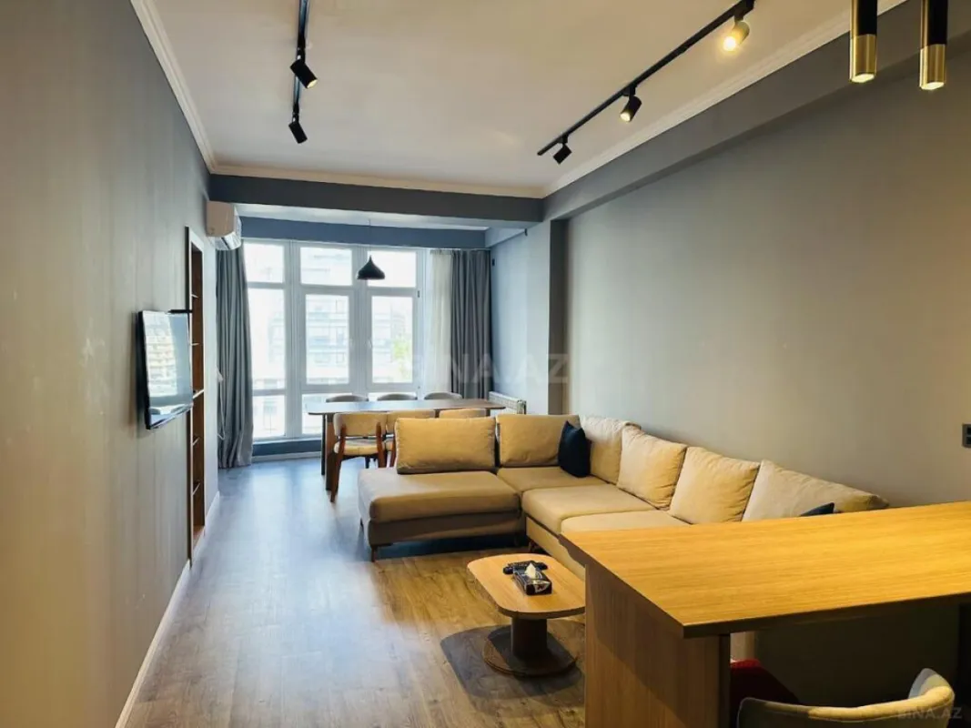 Kirayə verilir 2 otaqlı mənzil 70 m²
