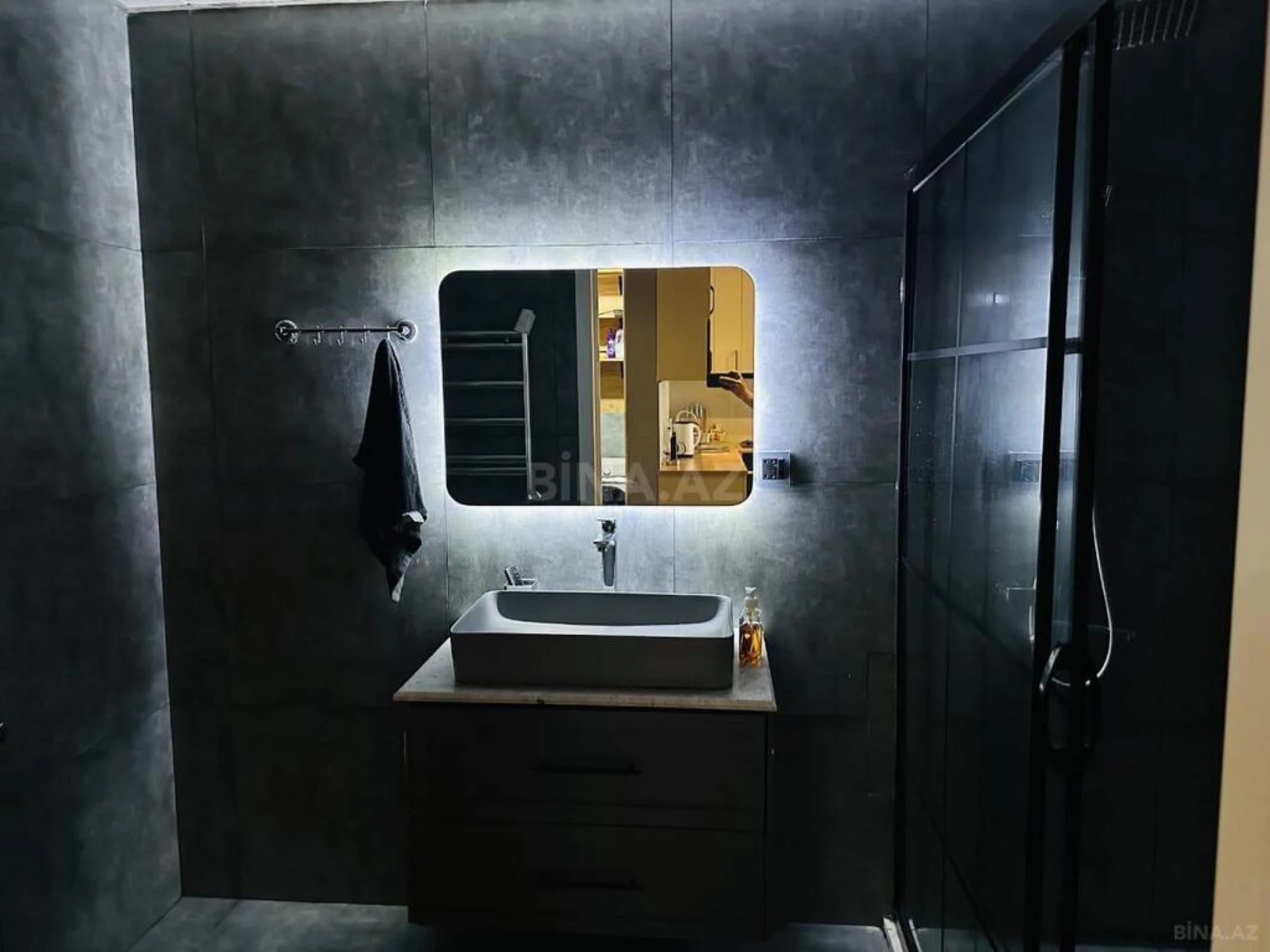 Kirayə verilir 2 otaqlı mənzil 70 m²