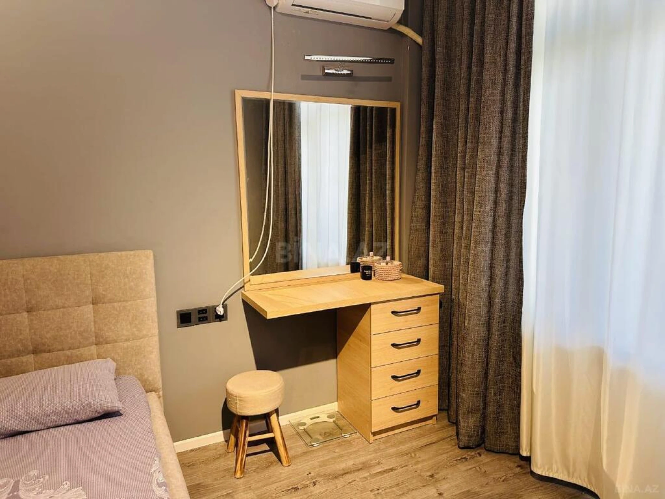 Kirayə verilir 2 otaqlı mənzil 70 m²