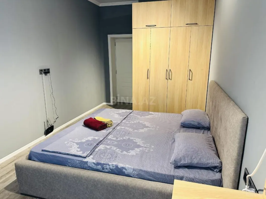 Kirayə verilir 2 otaqlı mənzil 70 m²