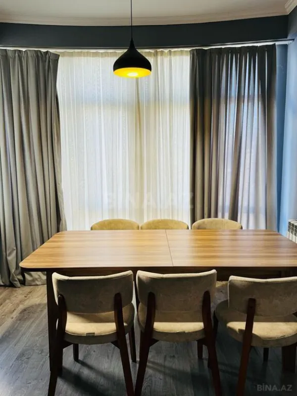 Kirayə verilir 2 otaqlı mənzil 70 m²