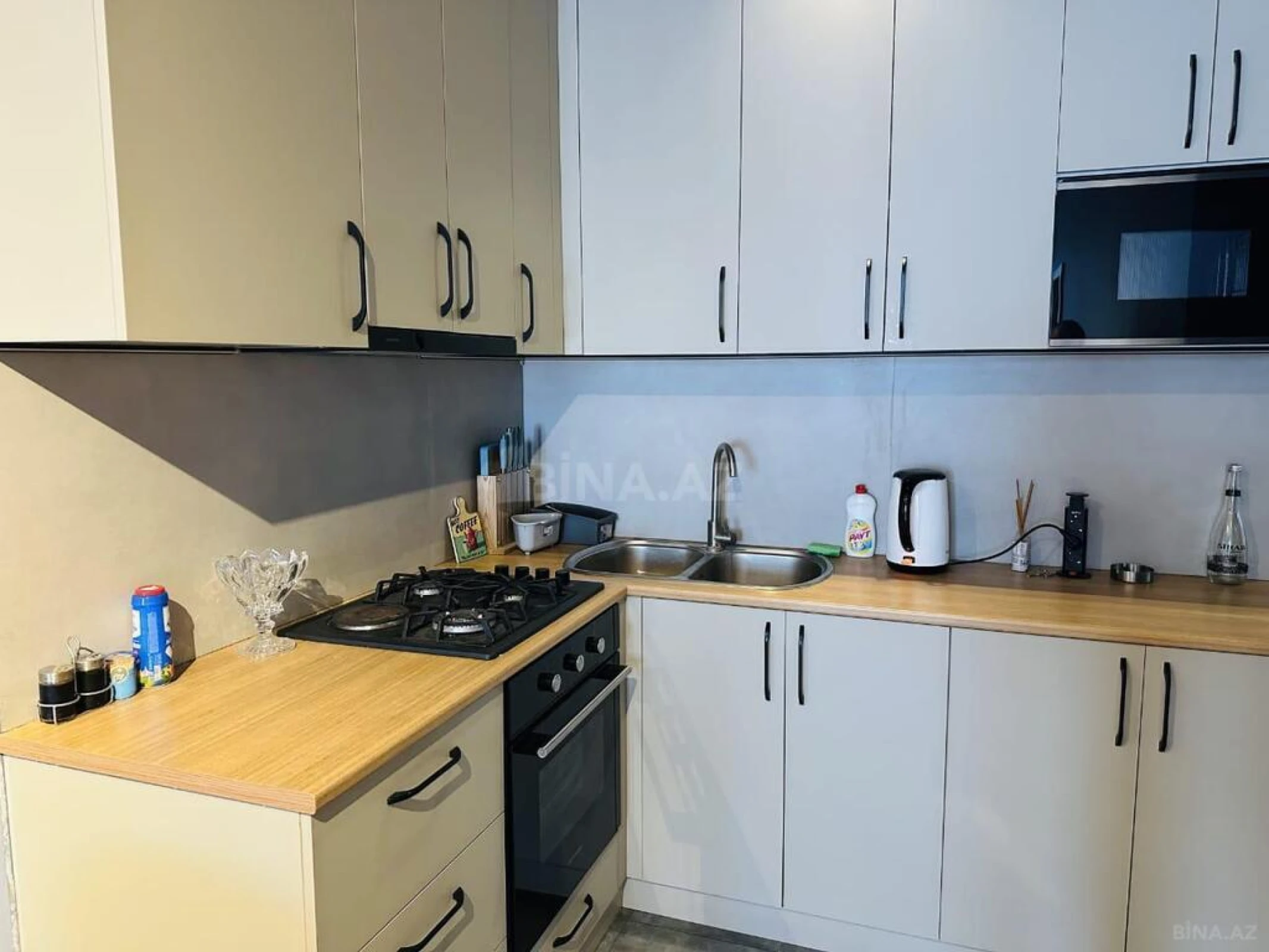 Kirayə verilir 2 otaqlı mənzil 70 m²