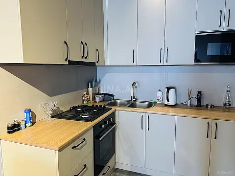 Kirayə verilir 2 otaqlı mənzil 70 m²