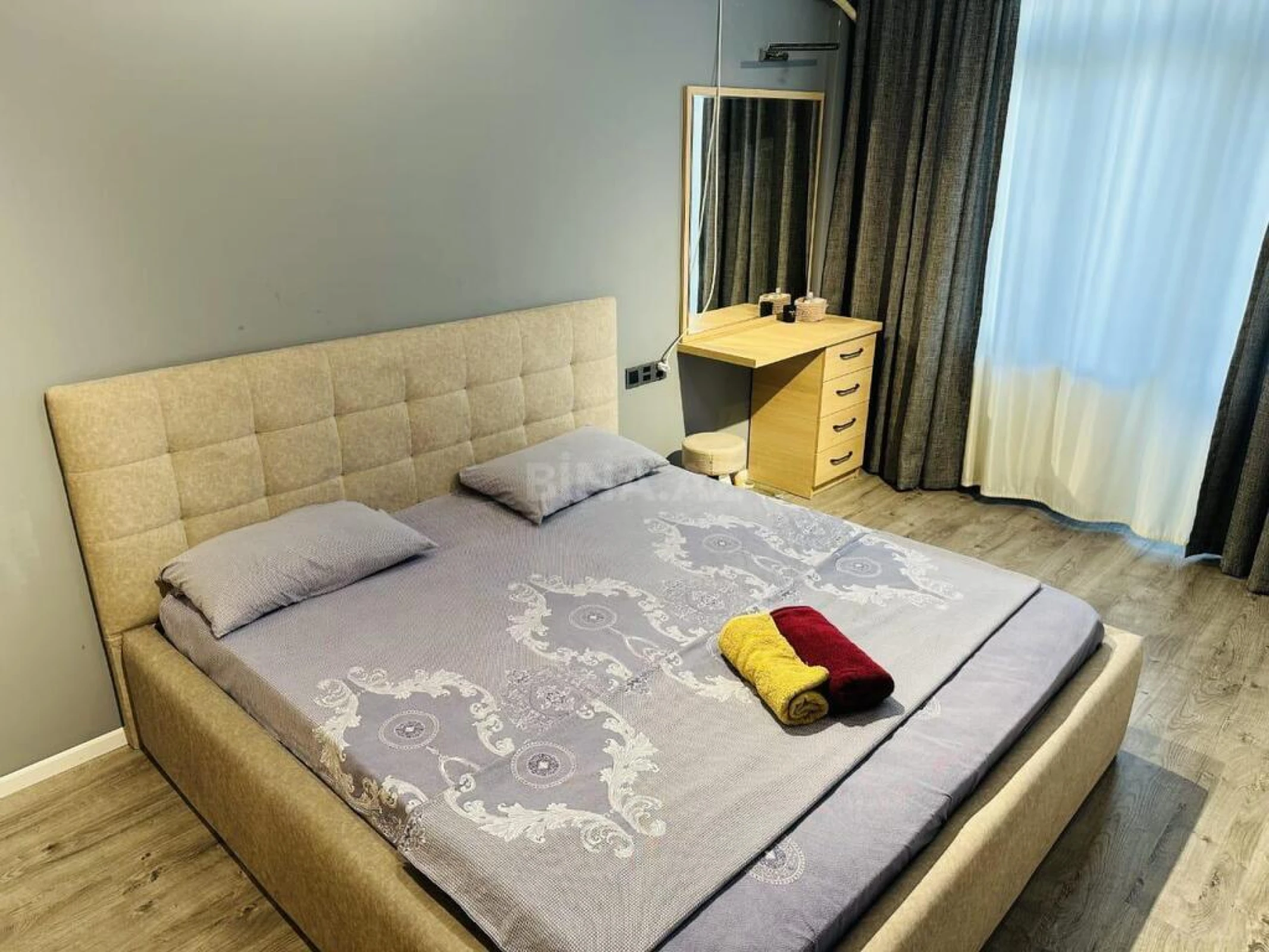 Kirayə verilir 2 otaqlı mənzil 70 m²