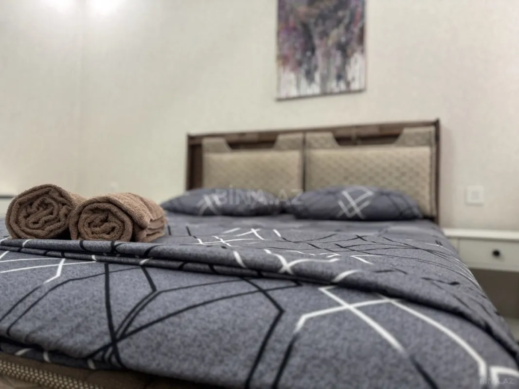 Kirayə verilir 2 otaqlı mənzil 100 m²