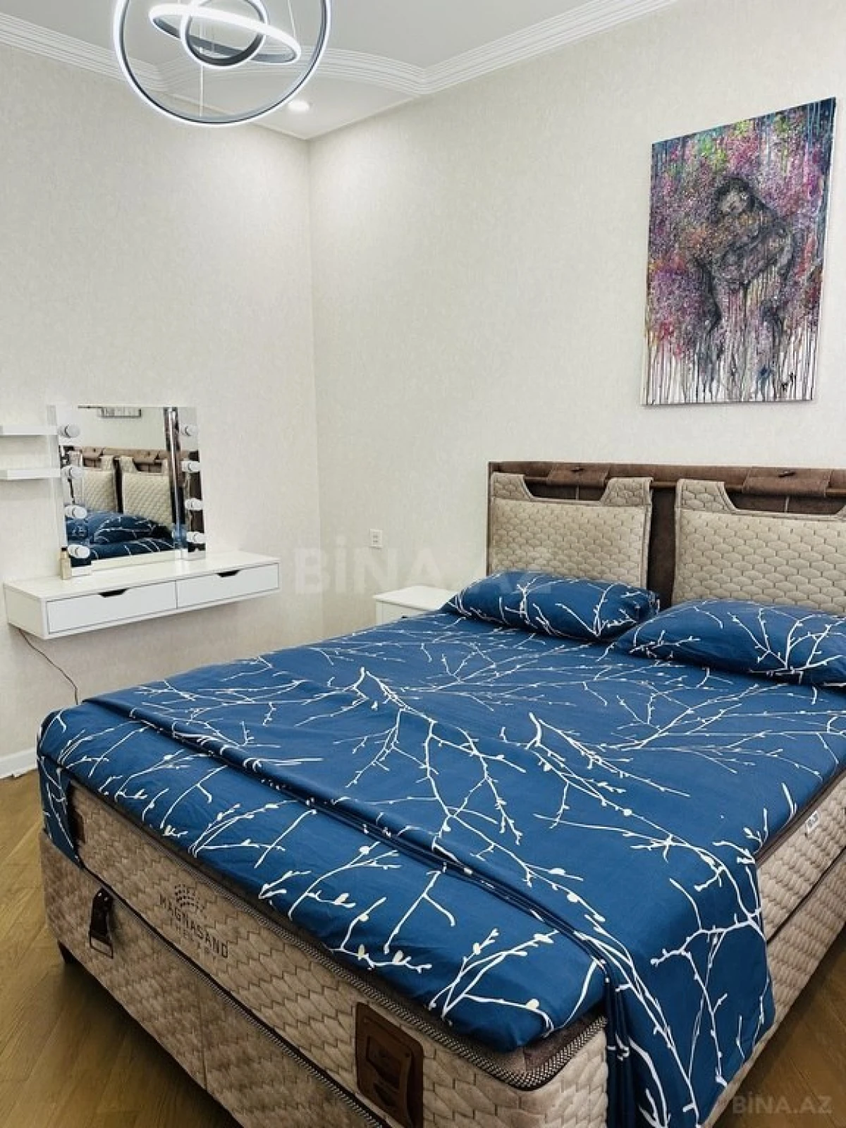 Kirayə verilir 2 otaqlı mənzil 100 m²