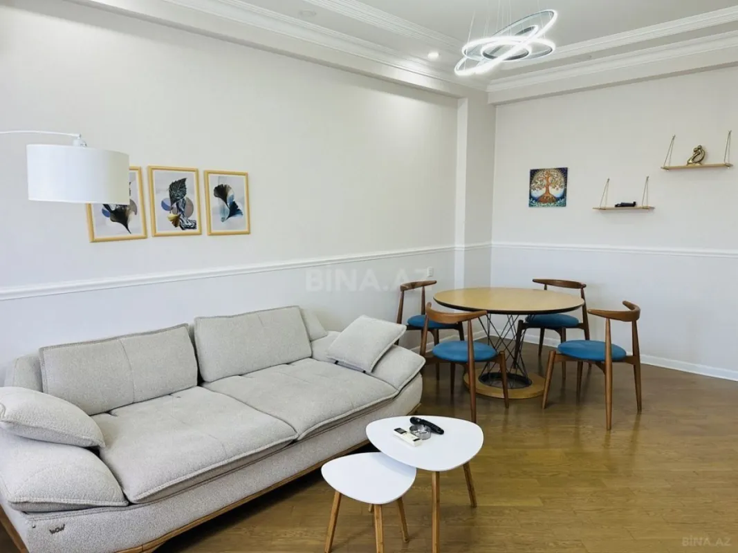 Kirayə verilir 2 otaqlı mənzil 100 m²