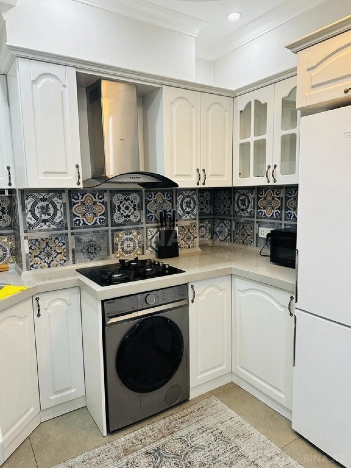 Kirayə verilir 2 otaqlı mənzil 100 m²