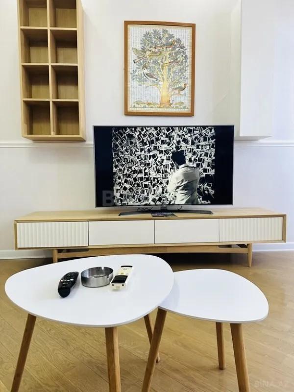 Kirayə verilir 2 otaqlı mənzil 100 m²