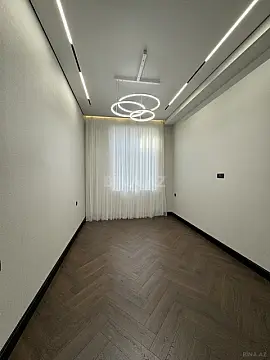 Satılır 5 otaqlı həyət evi 230 m²