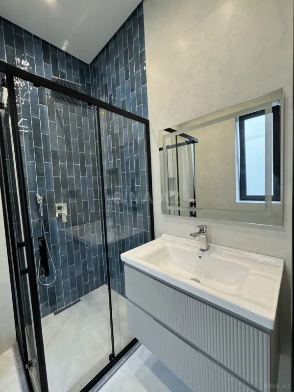 Satılır 5 otaqlı həyət evi 230 m²