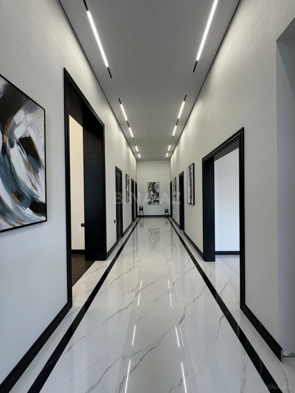 Satılır 5 otaqlı həyət evi 230 m²