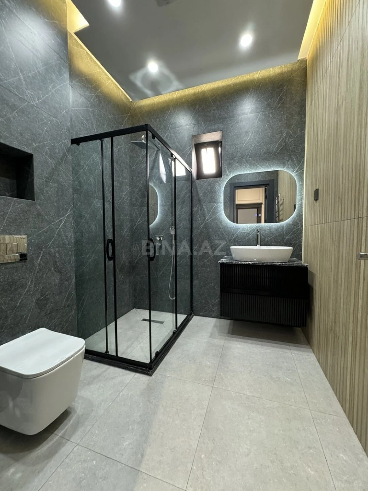 Satılır 6 otaqlı həyət evi 340 m²