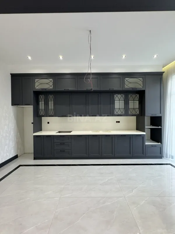 Satılır 6 otaqlı həyət evi 340 m²