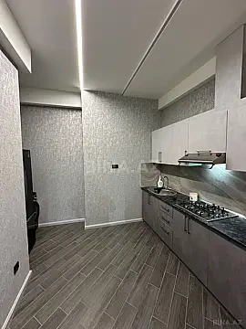 Satılır 2 otaqlı mənzil 70 m²